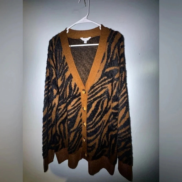 Time and Tru women’s Zebra Print Eyelash Cardigan soft‎ brown black M 8/10 - Picture 1 of 4